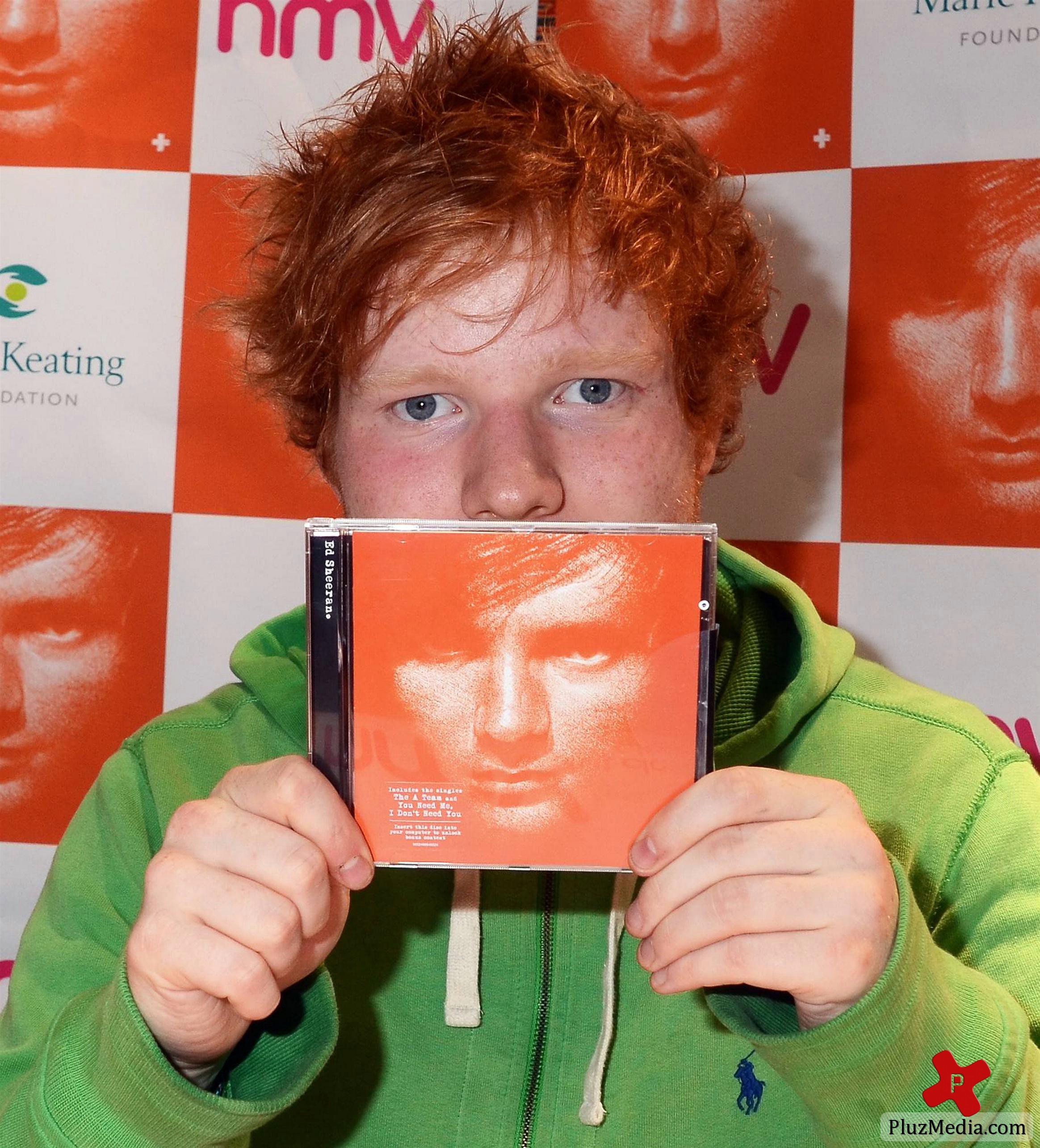 Ed Sheeran performs songs from his album '+' at HMV | Picture 83986
